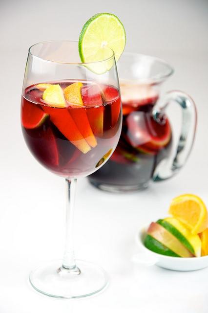 Red Wine Sangria with lemon
