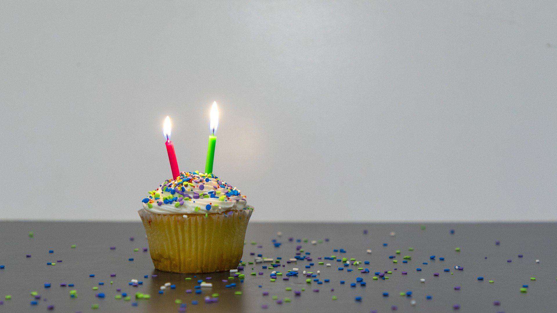 Dos Velas Two Candles